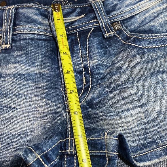 Miss me denim shorts. Size 27 ladies. - Picture 9 of 10